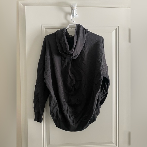 Lululmon Bundle - Picture 2 of 8